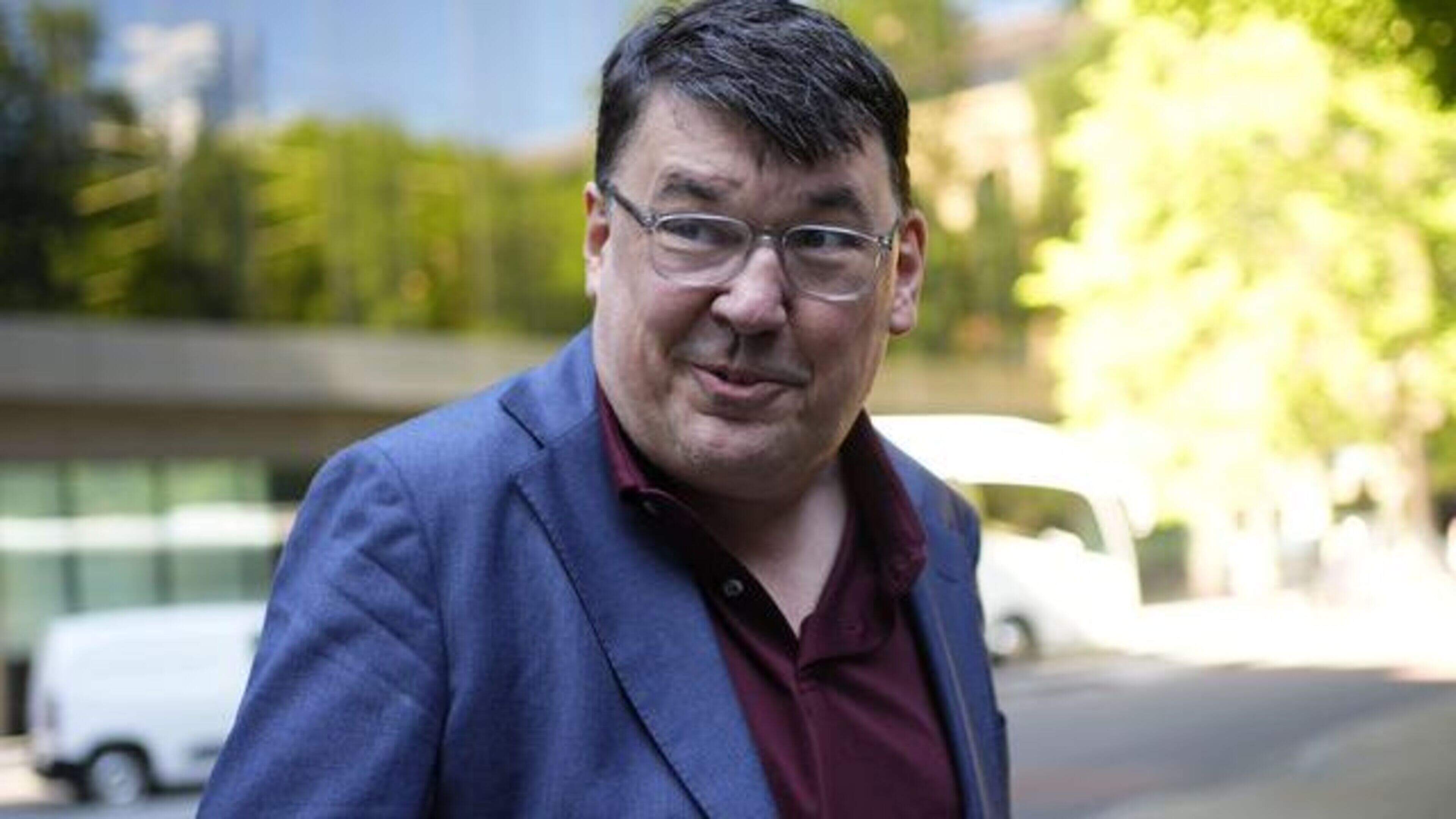 Father Ted co-creator Graham Linehan says he was ‘proud’ to damage trans activist’s phone