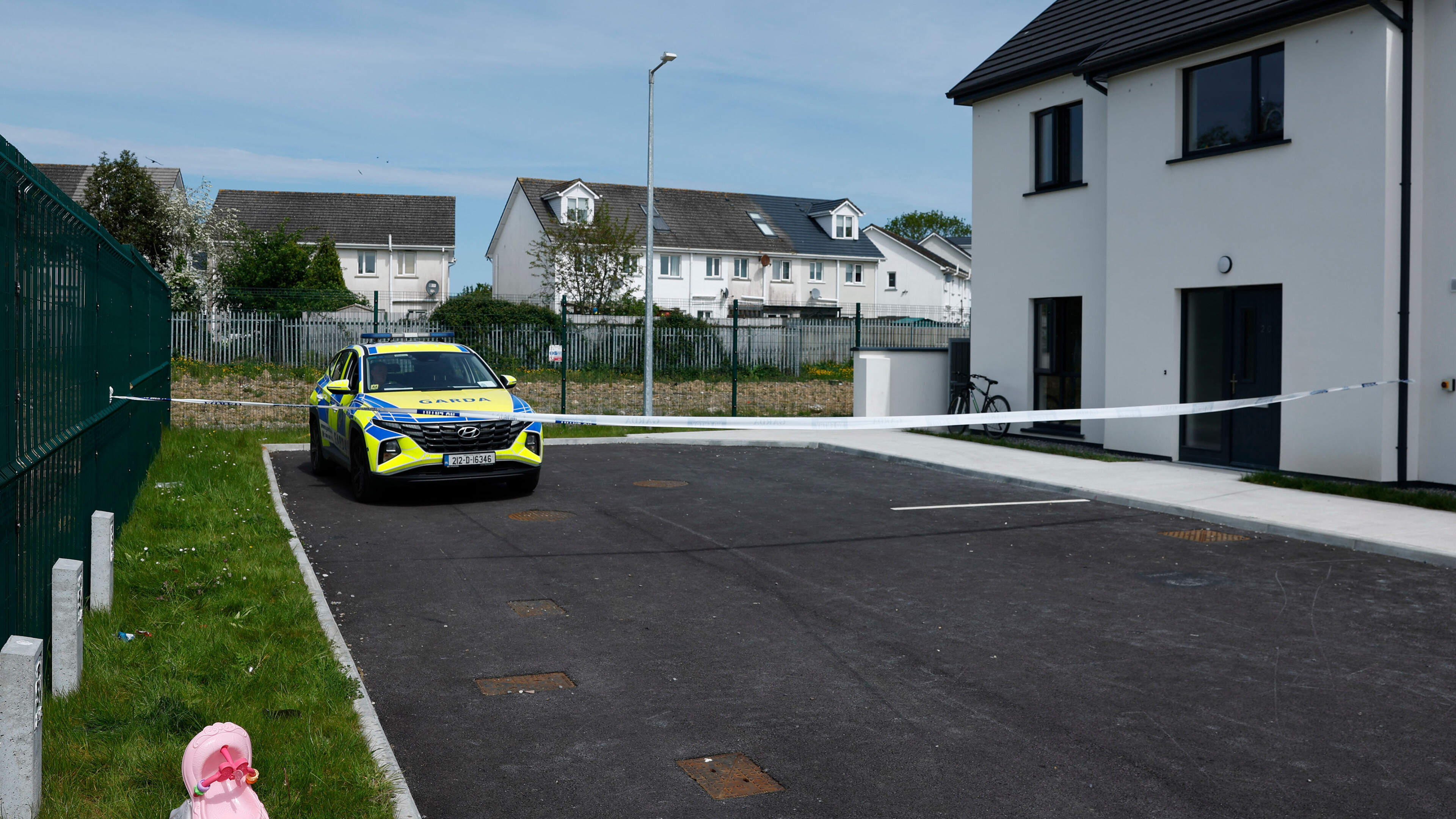 ‘Their lives were just beginning’ - Tributes paid after death of mum and newborn in Tipperary