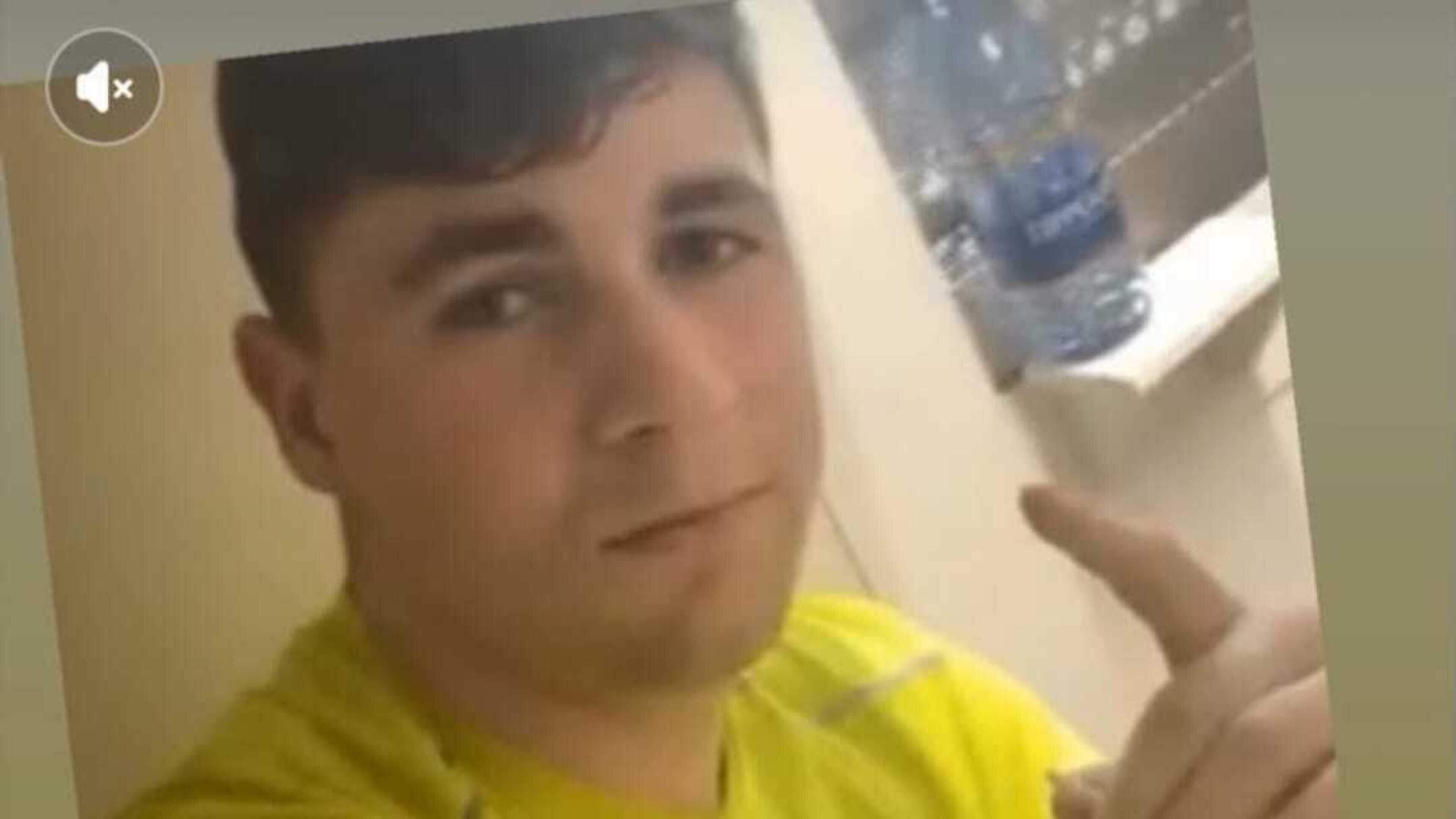 Jail probe as defiant ‘Bonnie and Clyde’ thug posts selfie snaps from cell
