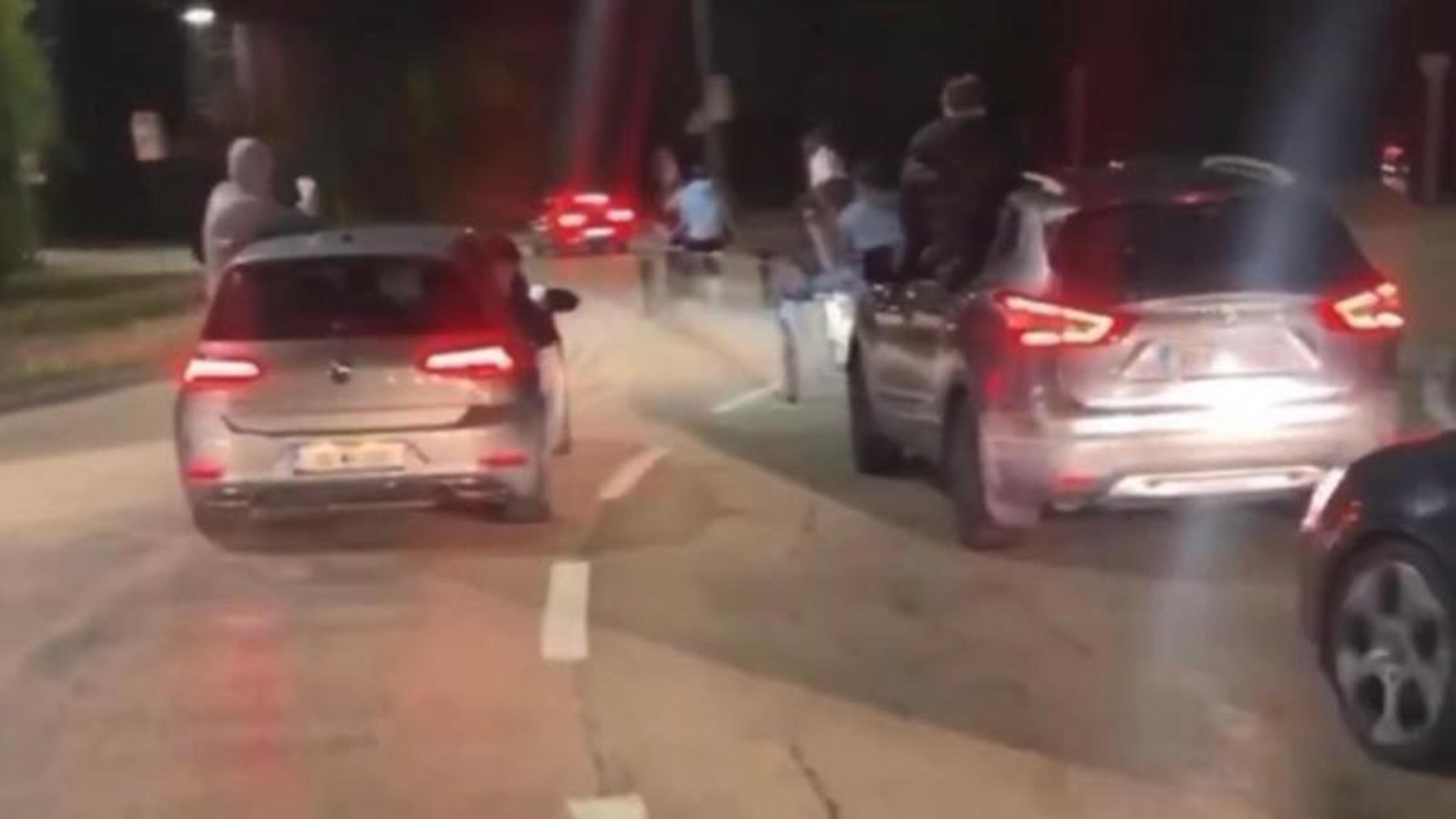 Gardai alerted to ‘dangerous’ sulky race as footage shows horses raced along busy Dublin road
