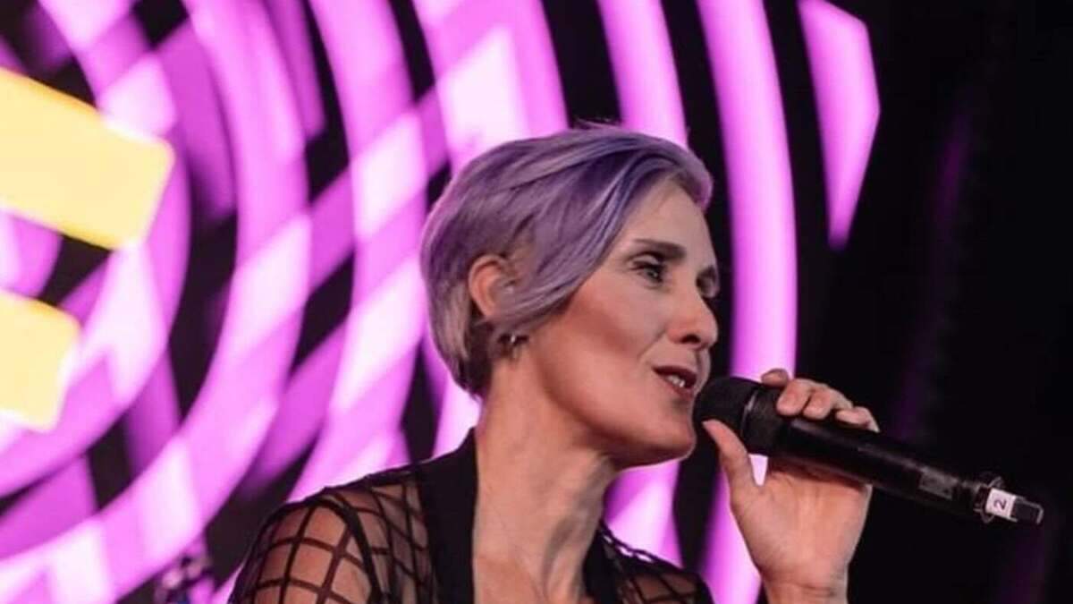 ‘We played golf around the bedrooms of an Irish hotel and annoyed the guests’ -The Beautiful South’s singer Alison Wheeler