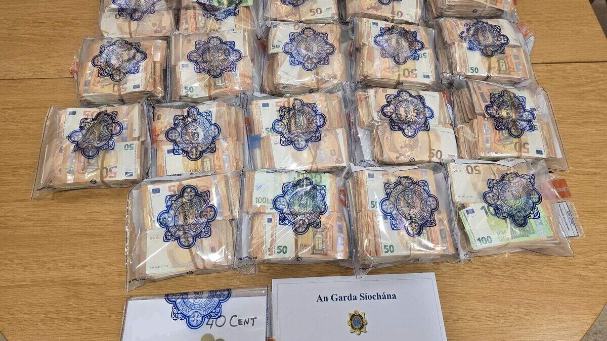 Man (30s) arrested in Dublin as €672k in cash found inside car | Crime ...