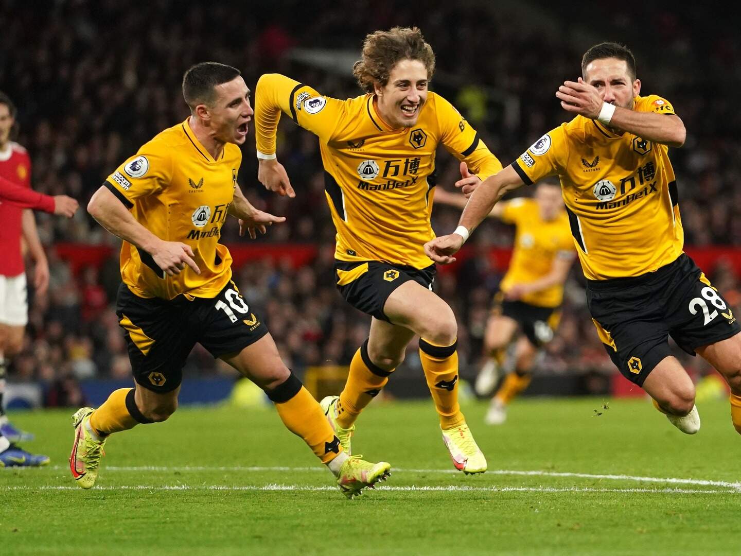Joao Moutinho’s late strike earns Wolves deserved win at Manchester ...