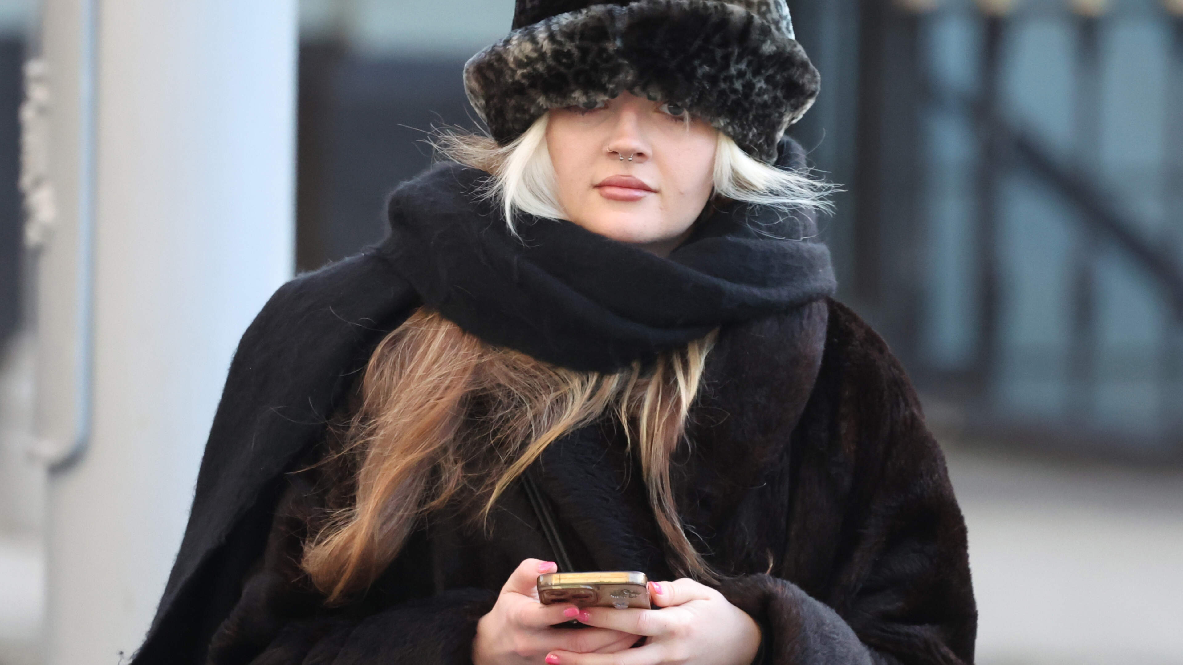 Woman who gave Revolut details to two men at rave avoids jail term for money laundering