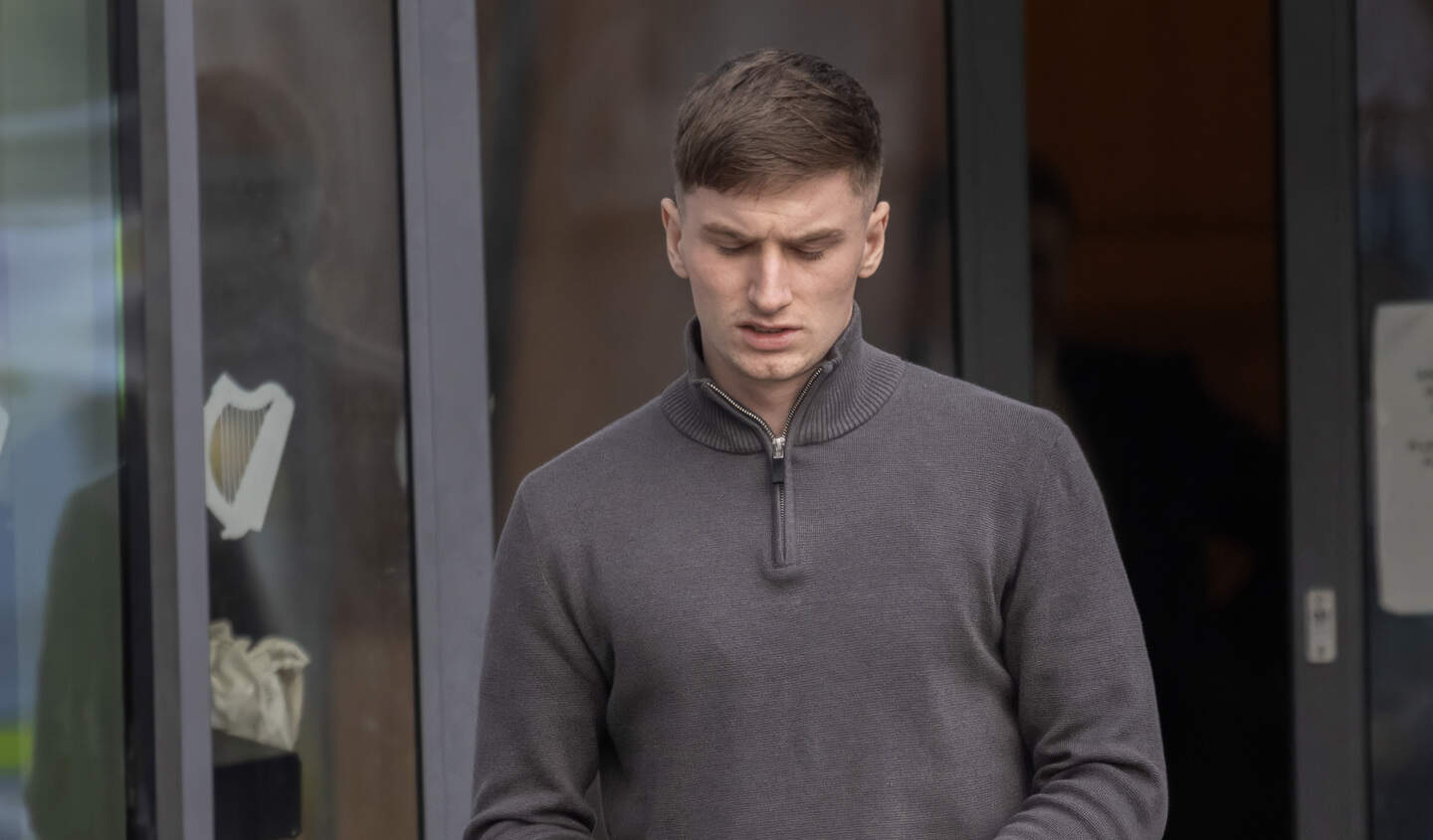 Man jailed for unprovoked one-punch attack that left victim fighting ...