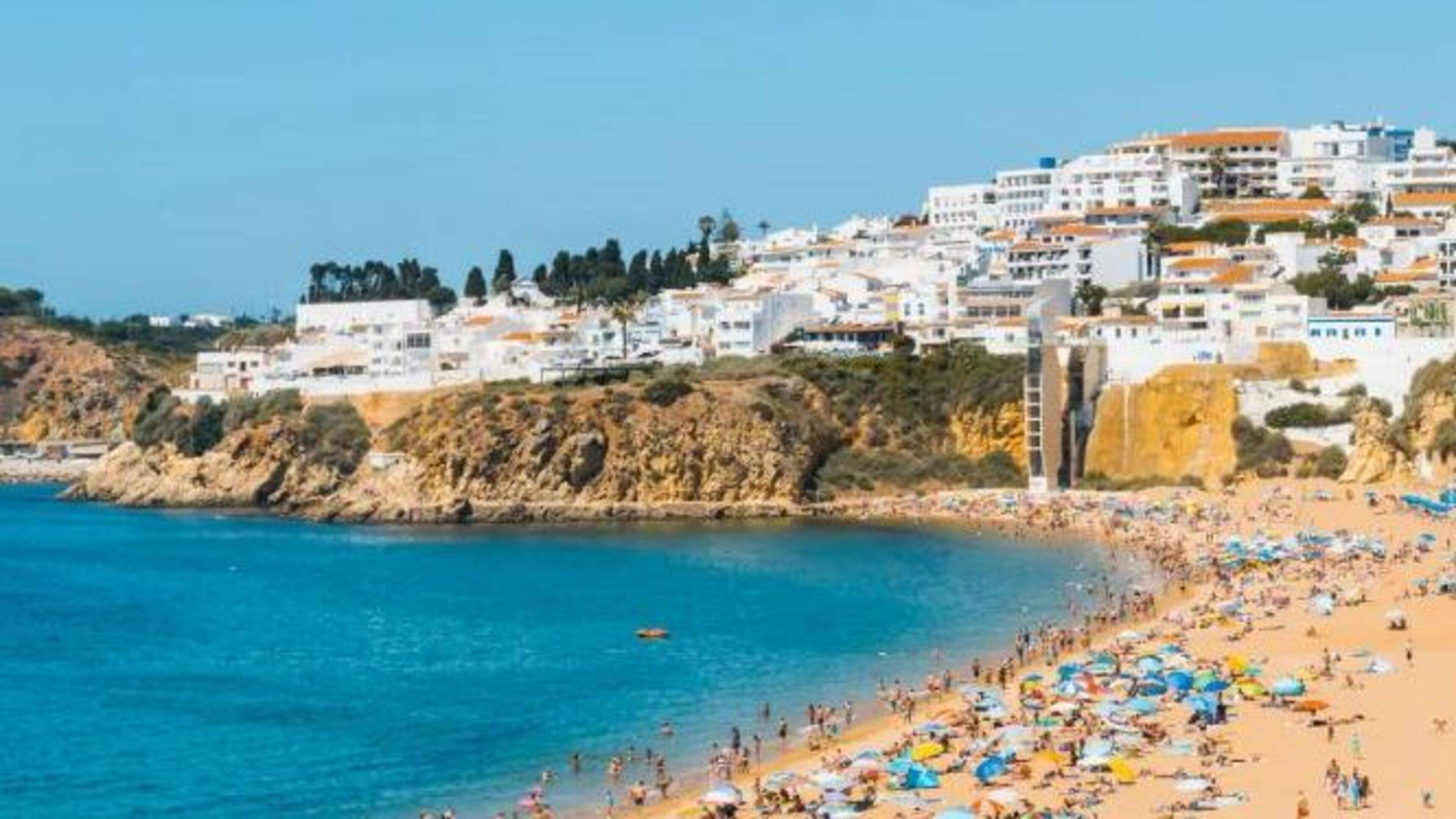 Irish woman (21) raped in Algarve holiday resort of Albufeira