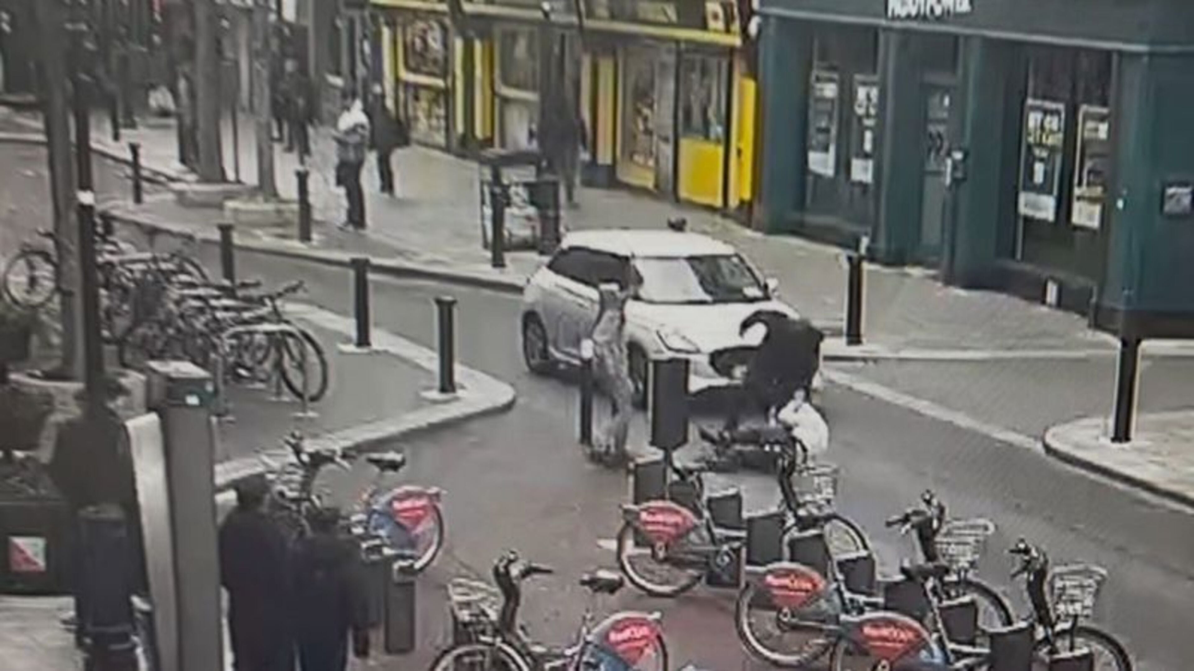 Man narrowly misses being run over by car as Talbot Street brawl spills onto road