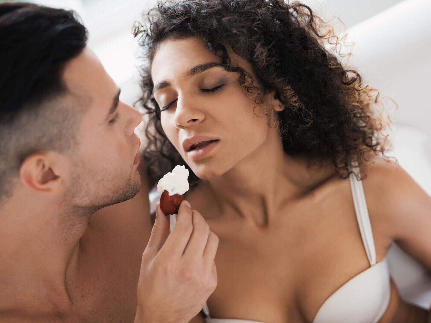 Dear Angela: My lover likes food sex games - is it safe to play with veg? |  Crime World