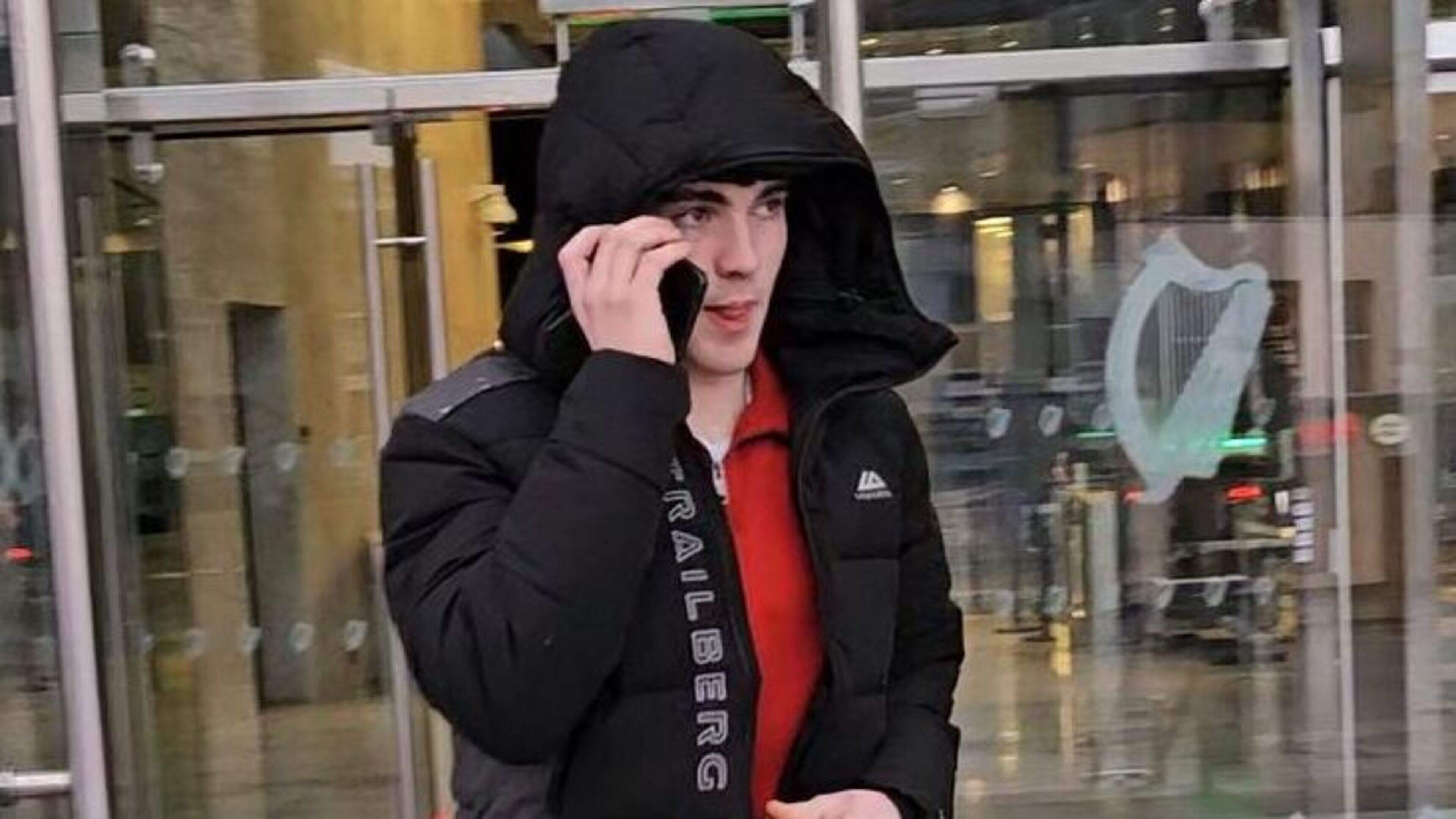 Dublin trainee electrician to make charity payment over ‘lethal-looking’ mini samurai sword