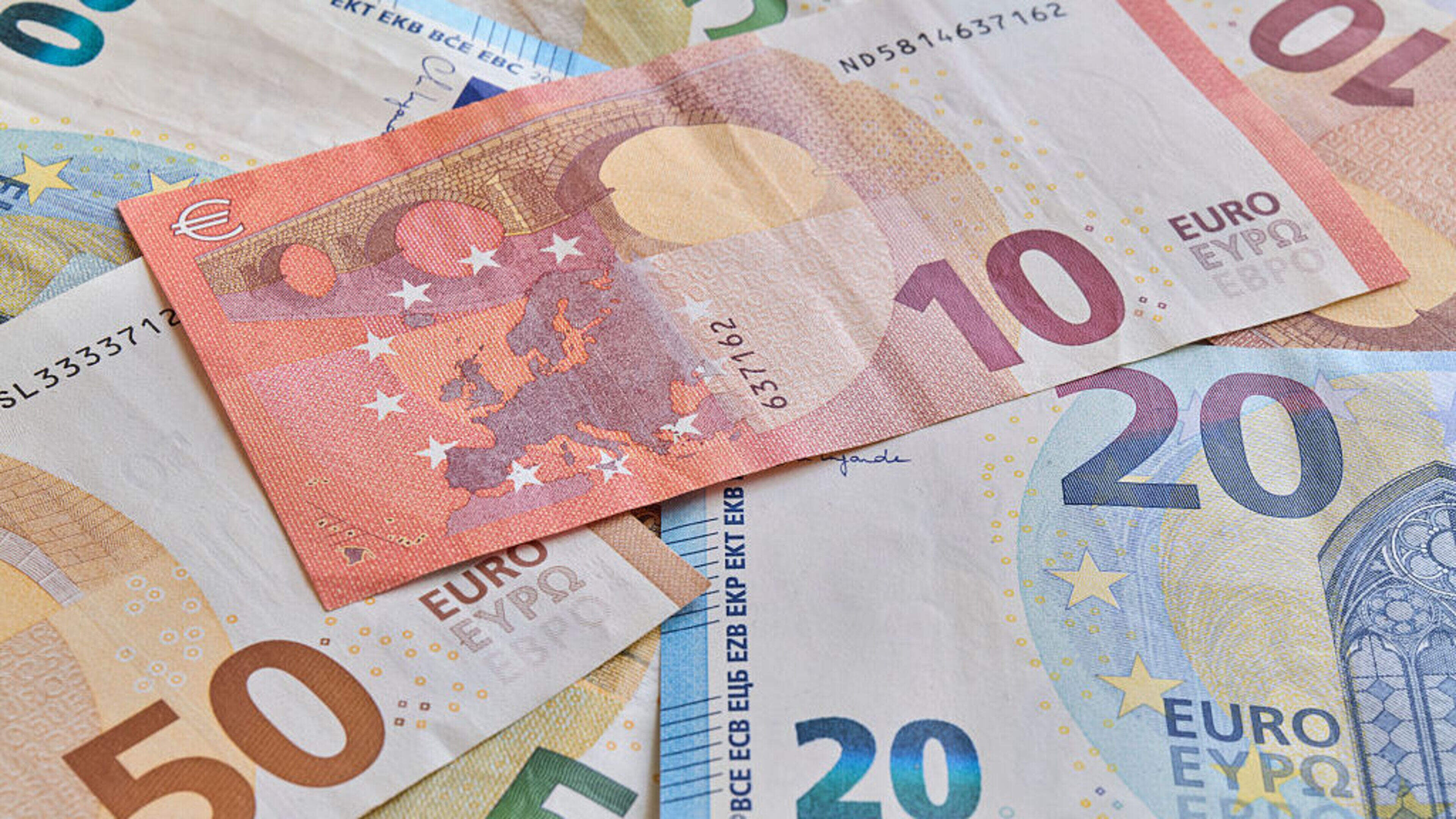 Four people arrested in separate money laundering investigations in Dublin
