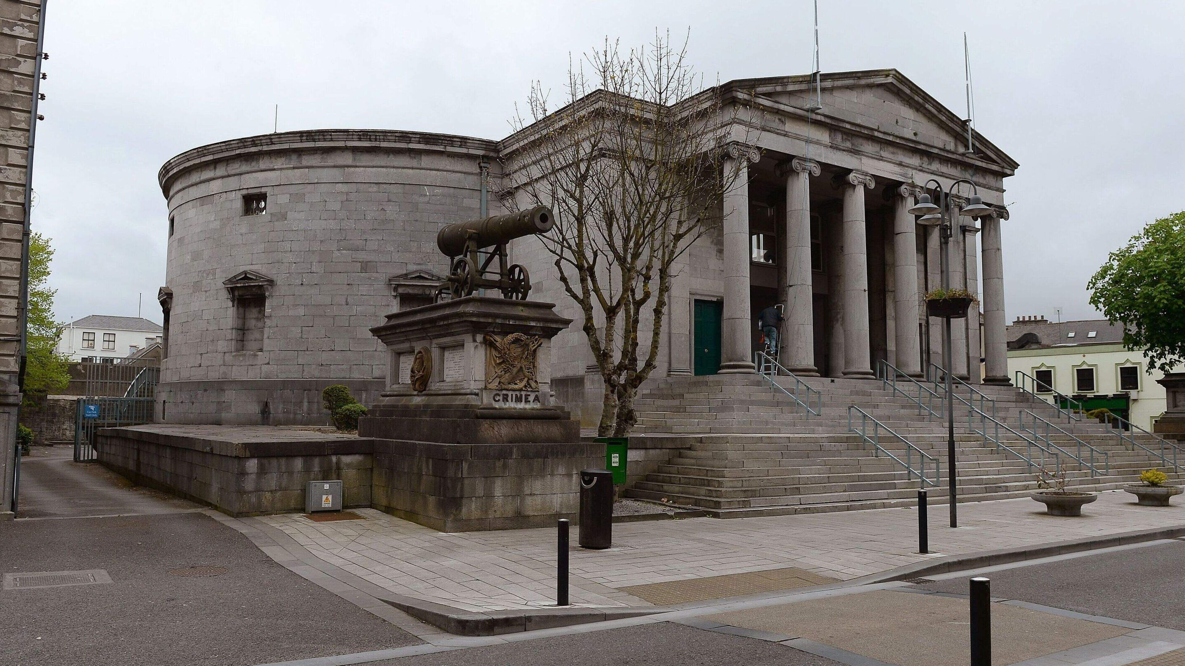 ‘They do everything together’ - Identical twins sentenced to community service