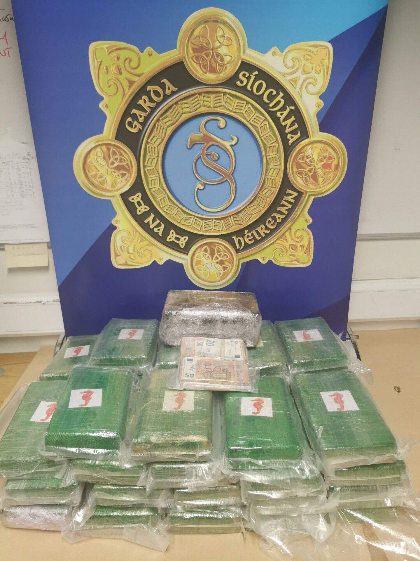Man (30s) arrested as cocaine worth €3.2m seized in Dublin | Crime World