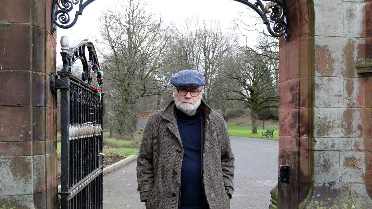 Top broadcaster reveals he robbed a skull from a grave as a teenager