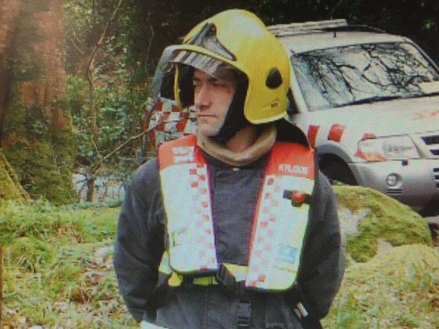 Arsonist firefighter who set blaze to 1.5 acres of land paid to put out ...