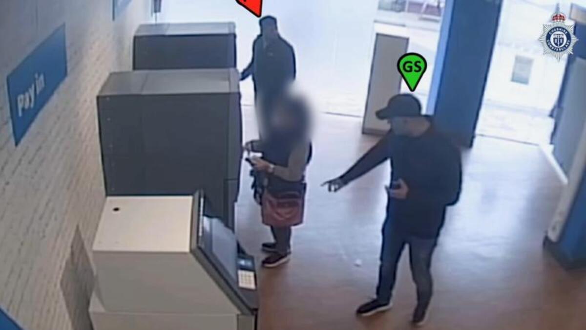 Scam gang caught on CCTV stealing from OAPs by using cruel ATM distraction trick