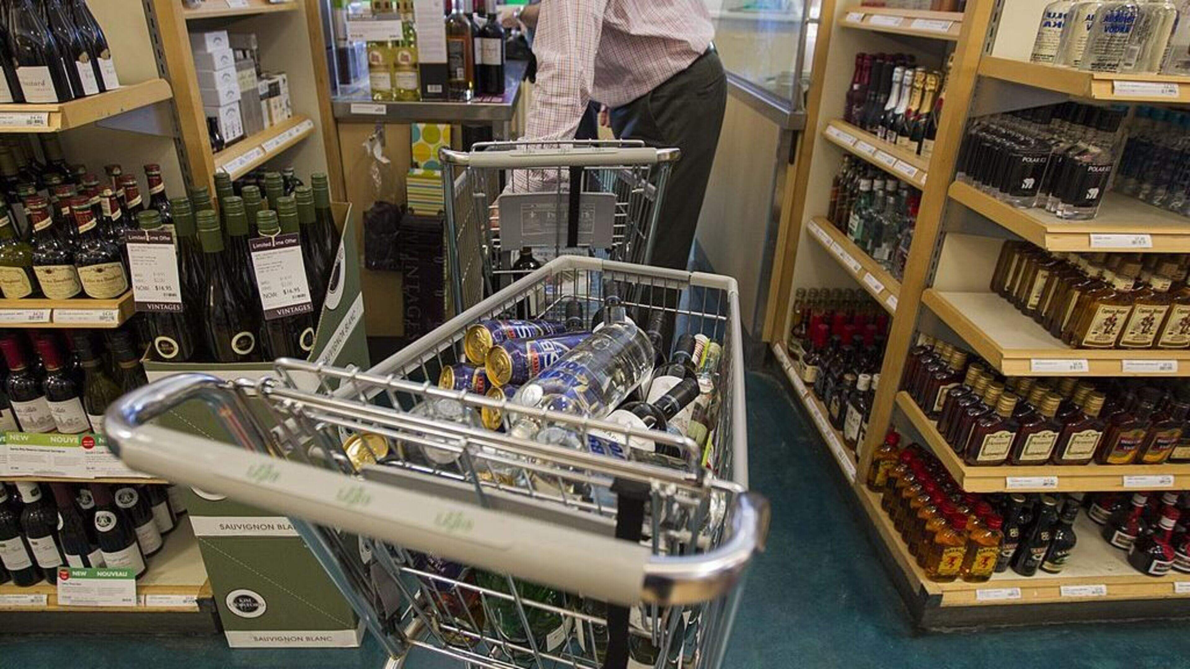 ‘Not a wide-eyed innocent’ - Thief blames girlfriend for supermarket trolley theft