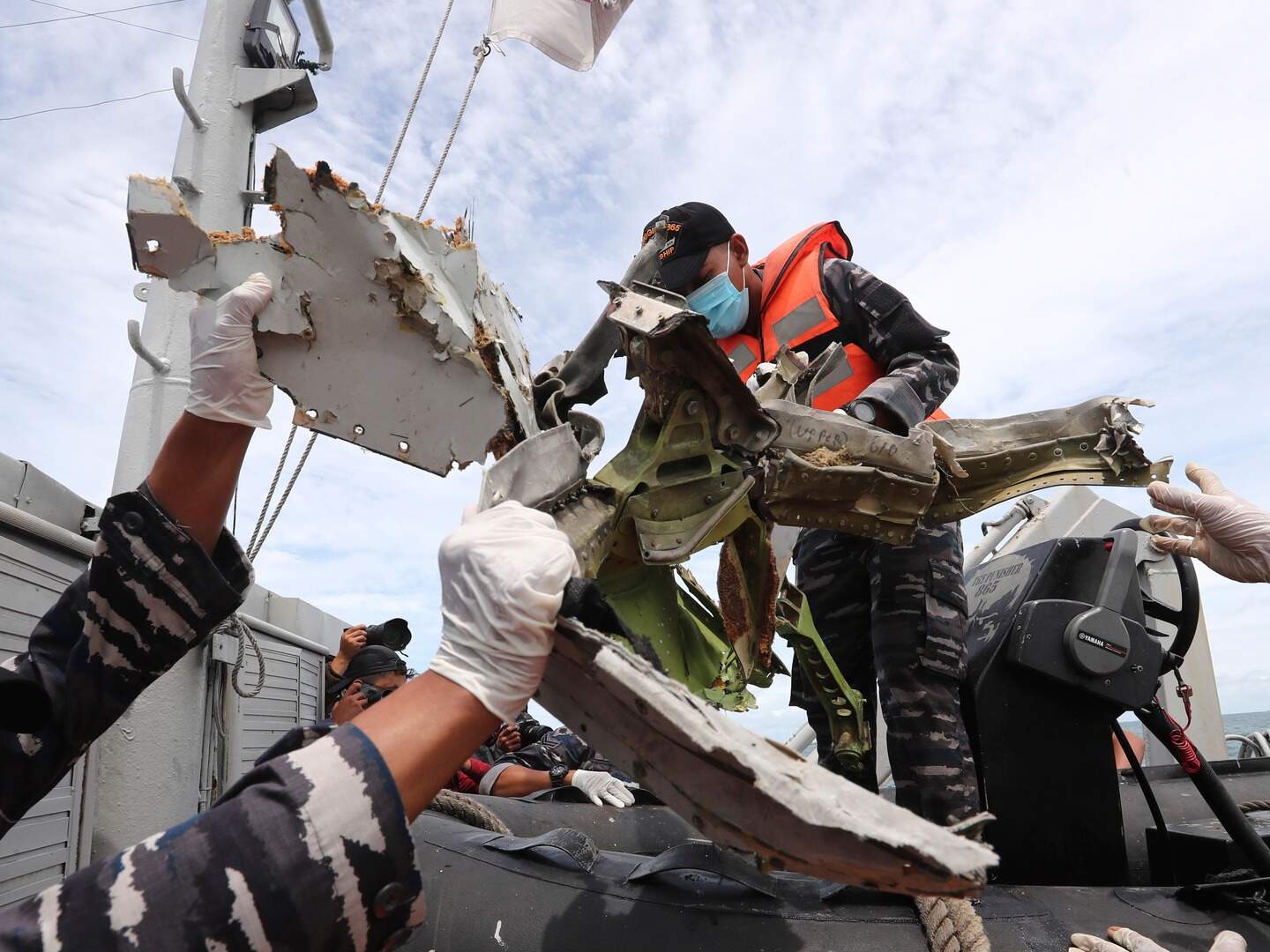 Indonesian searchers hunt for crashed plane’s voice recorder | Crime World