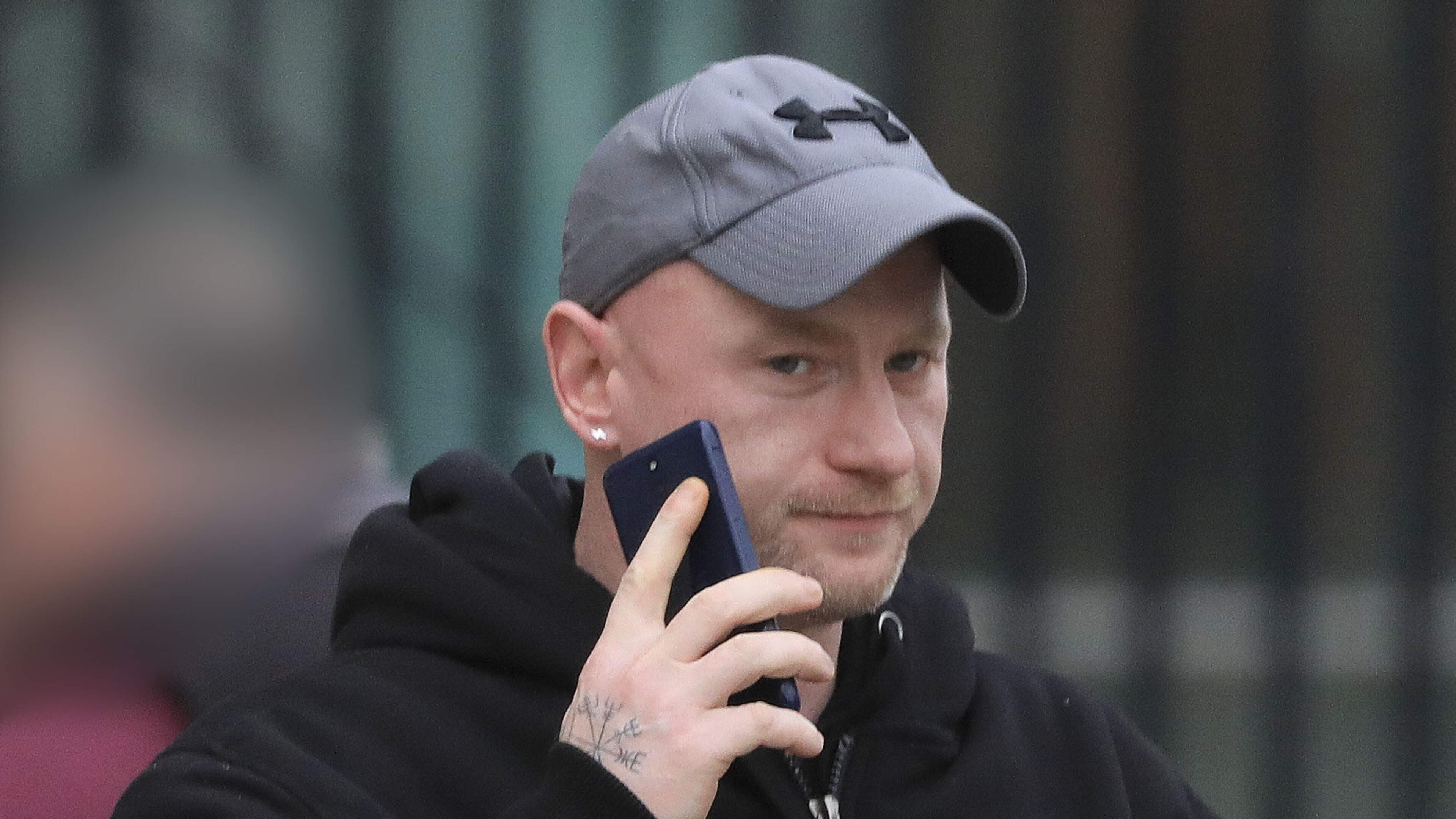 Drug mule nephew of UDA kingpin Mo Courtney nabbed in massive Heathrow Airport bust