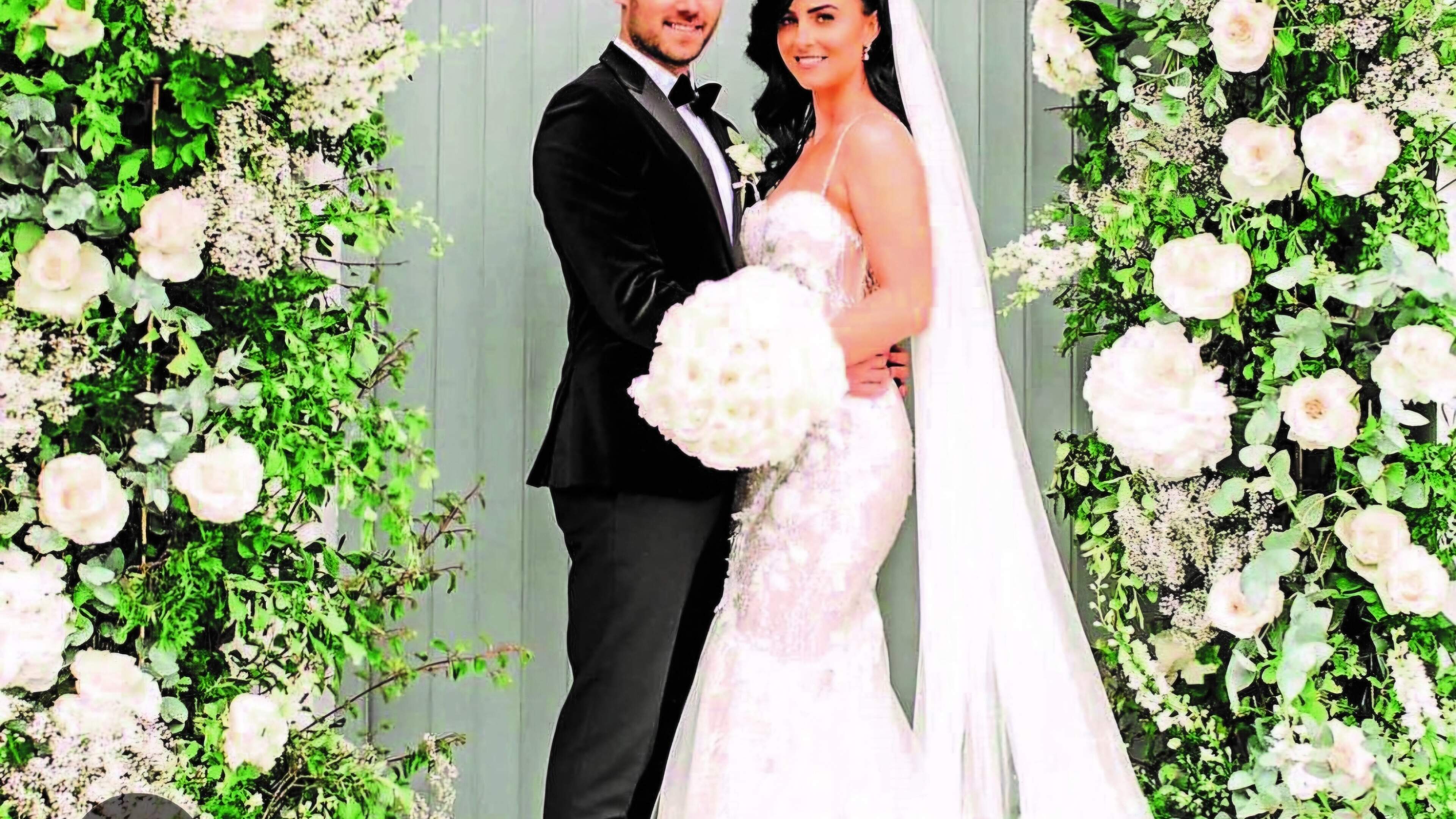Country music star Lisa McHugh reveals marriage split