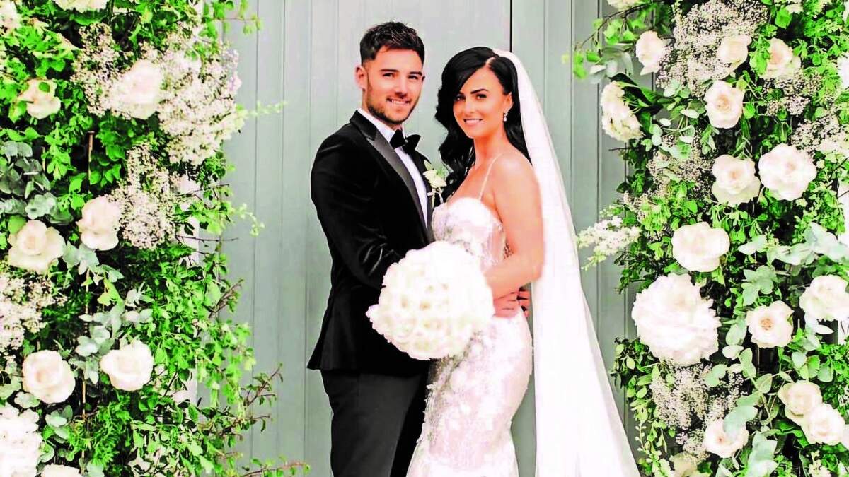 Country music star Lisa McHugh reveals marriage split