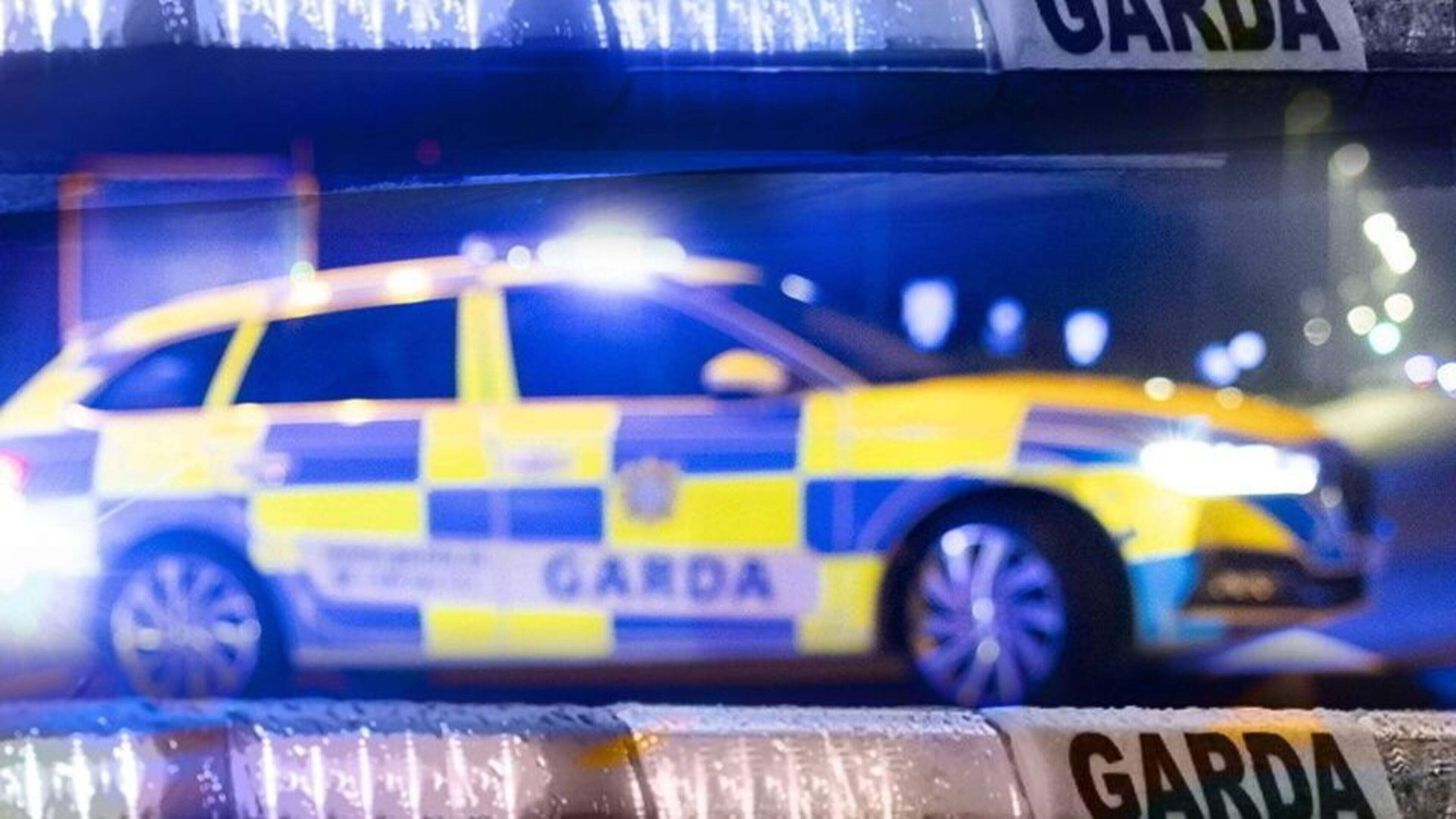 Man (20s) arrested as two Gardai are treated for injuries following car ramming in Co Monaghan