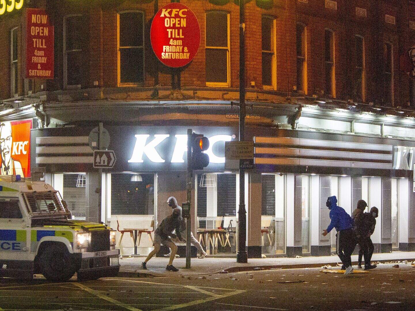 Teens aged 13 and 14 charged with rioting in Belfast | Crime World