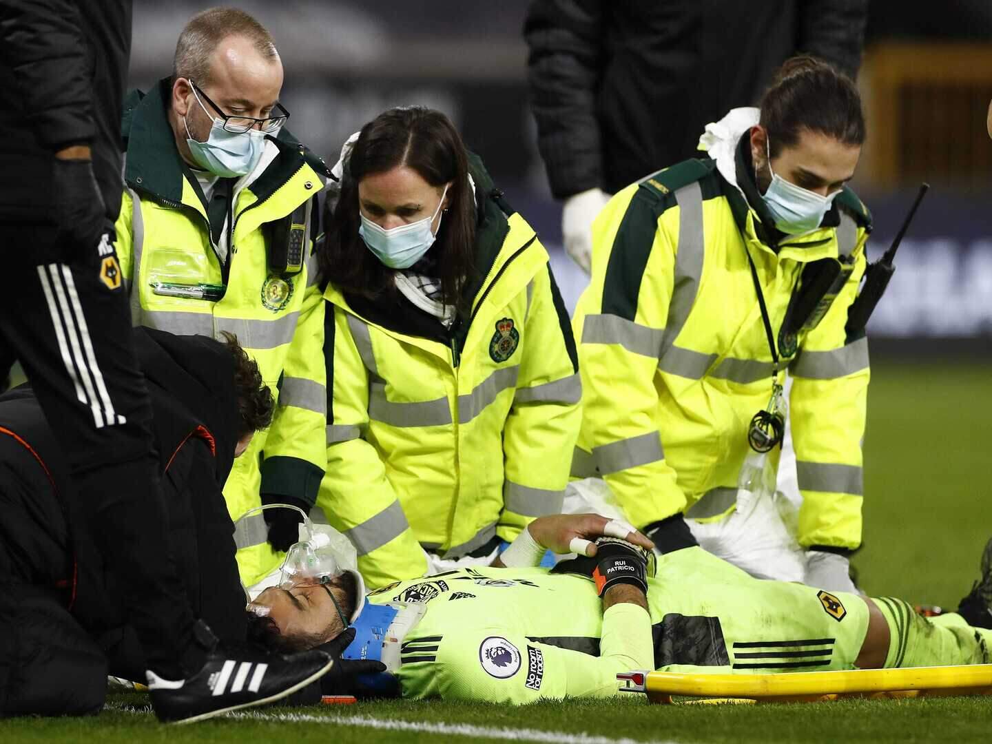 Wolves goalkeeper Rui Patricio suffers head injury in defeat to ...