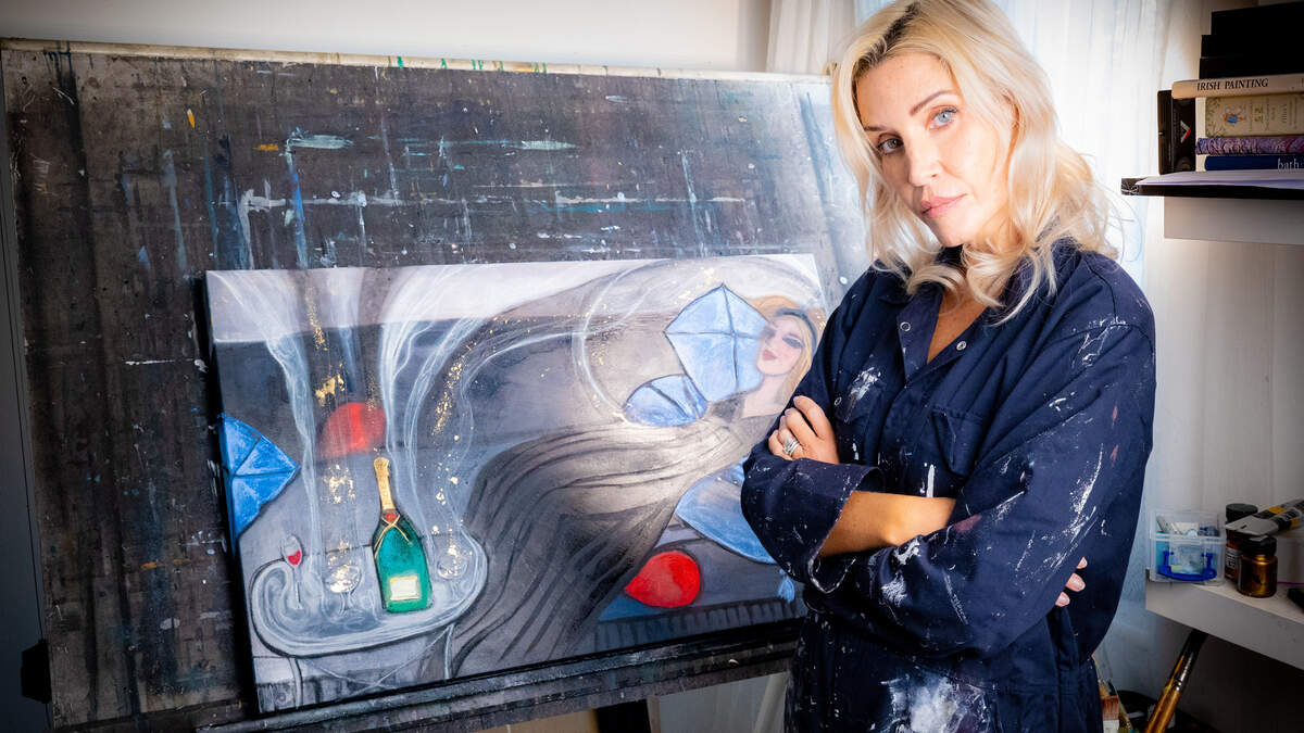 Artist Mo Kelly: ‘I’d probably feel bad but if I had to commit a crime ...